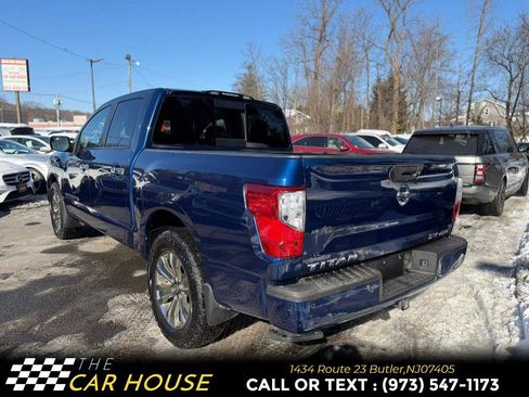 Used 2019 Nissan Titan SV w/ SV Convenience Package image 7