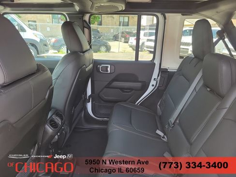 New 2026 Jeep Wrangler Unlimited Sahara AWD/4WD image 10