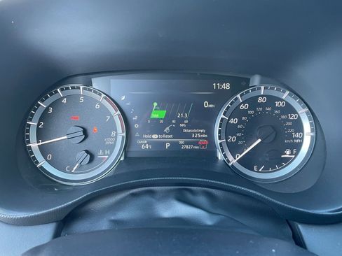 Used 2025 Toyota Highlander LE image 43