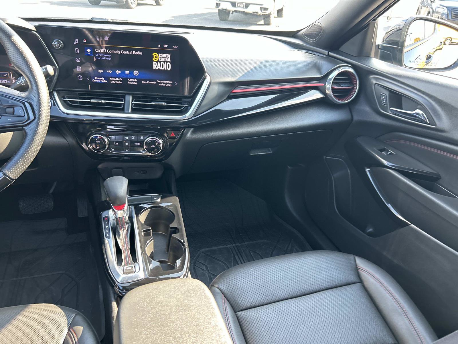 Used 2025 Chevrolet Trax RS w/ Sunroof Package FWD image 22
