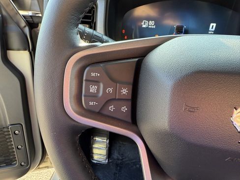 New 2025 Ford Bronco Badlands image 16