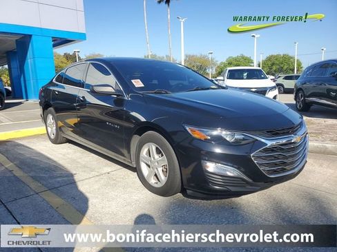 Used 2023 Chevrolet Malibu LS image 1