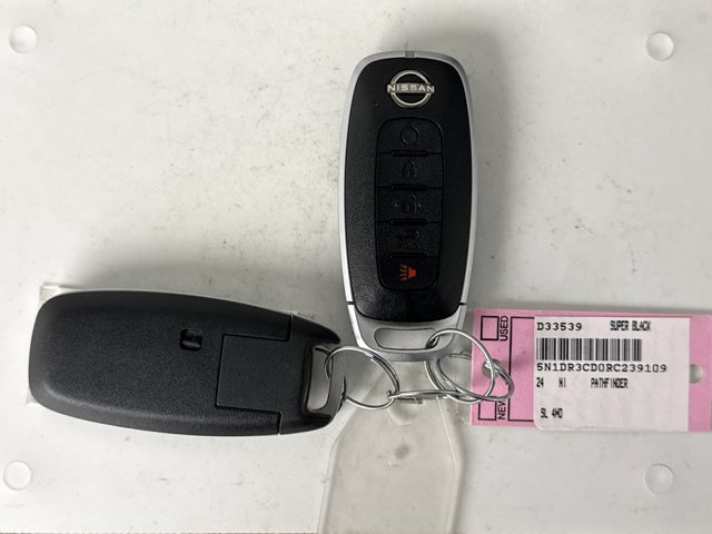 Used 2024 Nissan Pathfinder SL w/ SL Premium Package AWD/4WD image 25