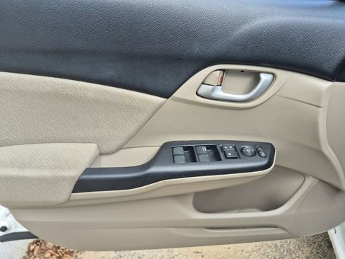 Used 2013 Honda Civic LX image 12