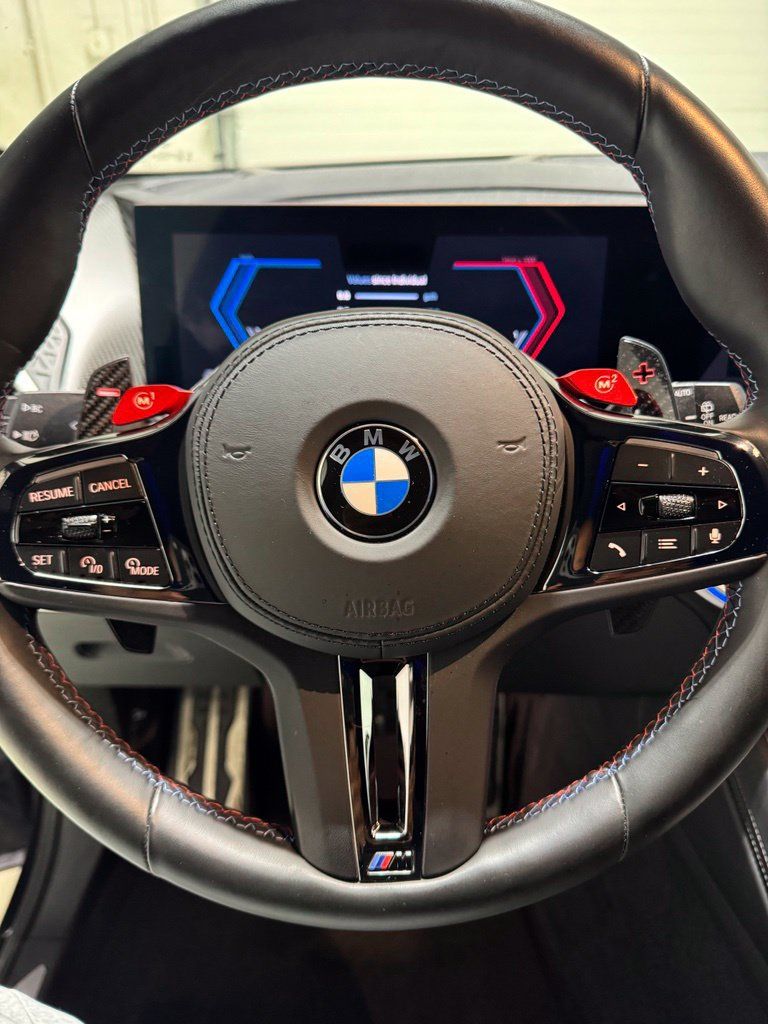 Used 2024 BMW XM AWD/4WD image 16