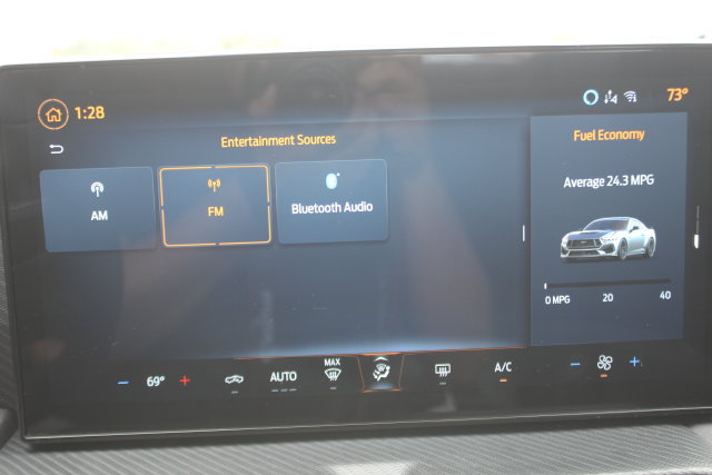 Used 2024 Ford Mustang Coupe RWD image 5
