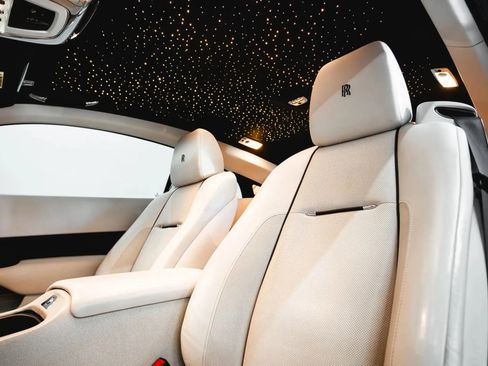 Used 2015 Rolls-Royce Wraith RWD image 22
