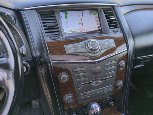 Used 2019 Nissan Armada Platinum image 29