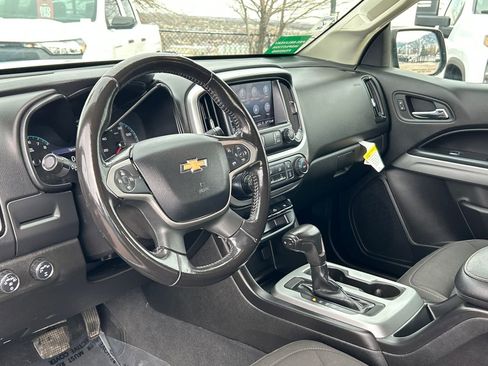 Used 2019 Chevrolet Colorado LT w/ LT Convenience Package image 9
