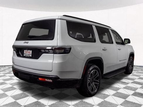 New 2026 Jeep Grand Wagoneer 4WD w/ Premium Group I image 18