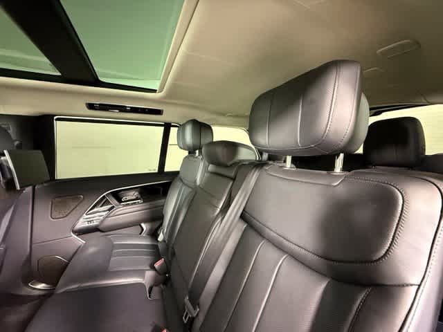 Used 2025 Land Rover Range Rover Long Wheelbase Autobiography AWD/4WD image 23