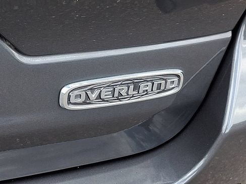 Used 2023 Jeep Grand Cherokee Overland AWD/4WD image 39