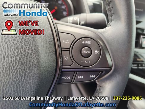 Used 2022 Toyota Camry XSE FWD image 25
