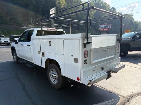 Used 2024 Chevrolet Silverado 2500 W/T w/ WT Convenience Package AWD/4WD image 2