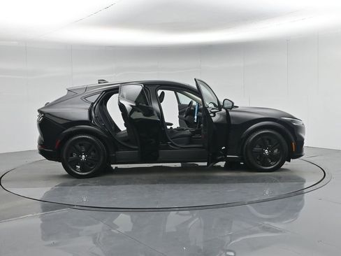 Used 2022 Ford Mustang Mach-E California Route 1 image 5