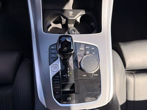 Used 2022 BMW X5 xDrive40i w/ Premium Package AWD/4WD image 25