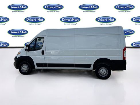 Used 2025 RAM ProMaster 2500 w/ Convenience Group FWD image 4