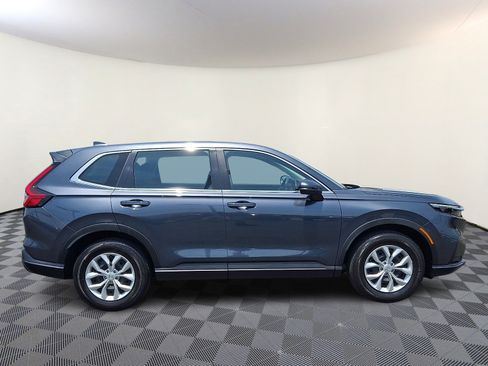 Used 2024 Honda CR-V LX image 8
