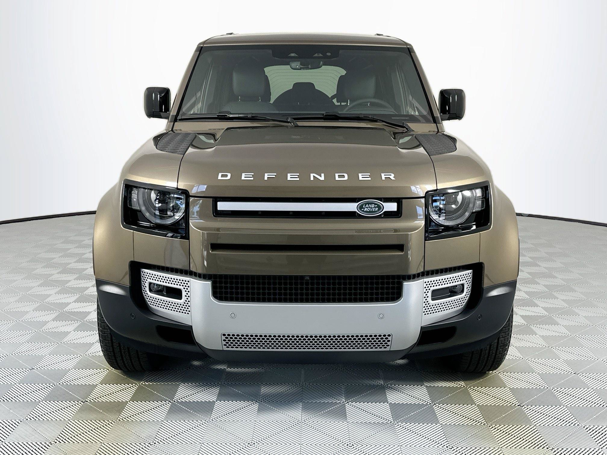 Certified 2025 Land Rover Defender 110 S AWD/4WD image 2