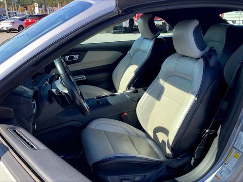 Used 2024 Ford Mustang GT Premium image 8