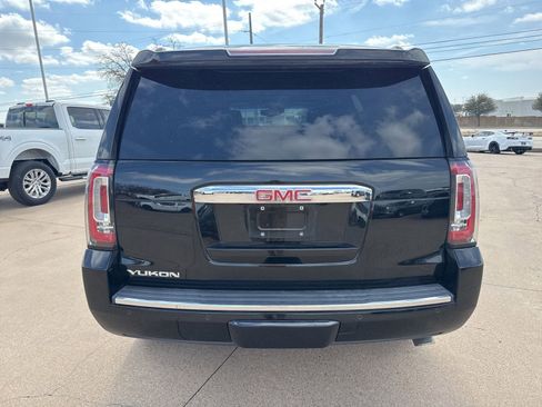 Used 2018 GMC Yukon Denali w/ Open Road Package image 6