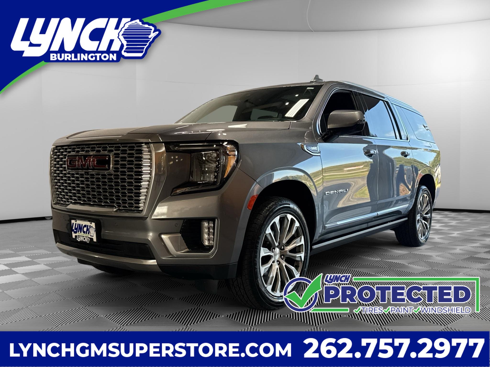 Used 2021 GMC Yukon XL Denali w/ Denali Premium Package AWD/4WD image 1