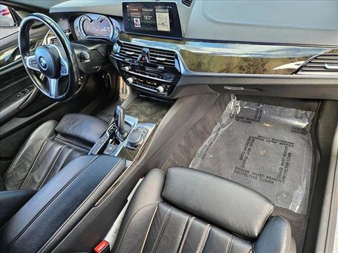 Used 2018 BMW 530e image 20