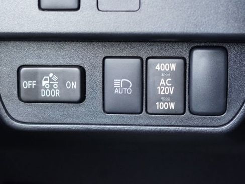 Used 2023 Toyota Tacoma TRD Off-Road w/ Black Out Package (TMS) image 20