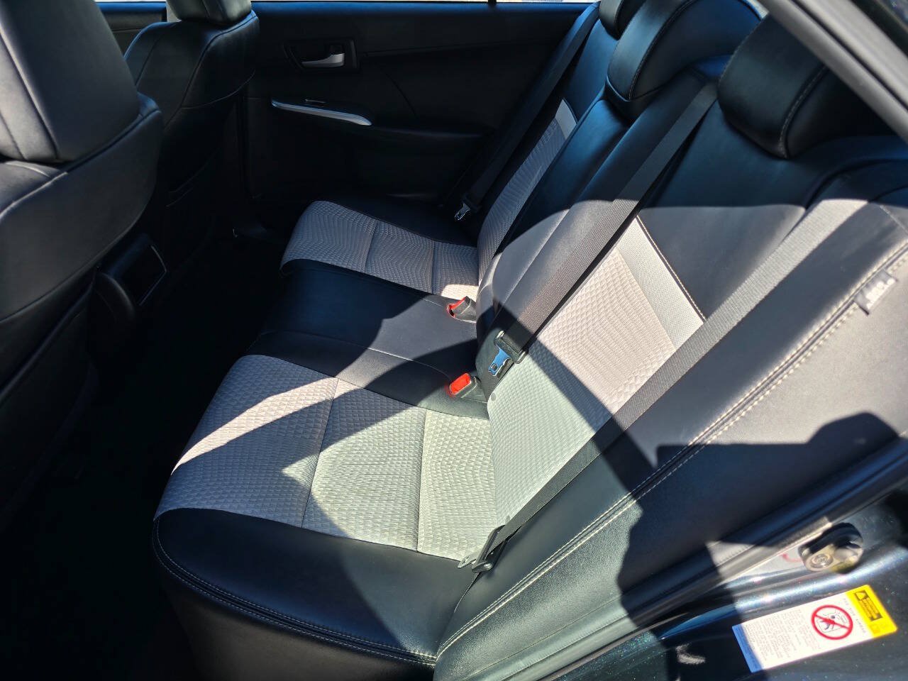 Used 2012 Toyota Camry SE FWD image 20
