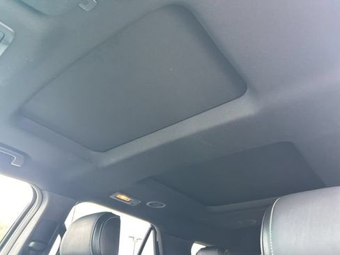 Used 2016 Ford Explorer Platinum AWD/4WD image 29