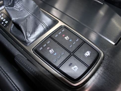 Used 2013 Hyundai Azera Limited w/ Technology Pkg image 14