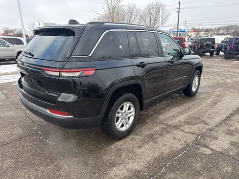 Certified 2023 Jeep Grand Cherokee Laredo image 15