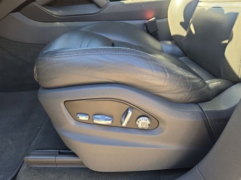 Used 2019 Porsche Cayenne image 17