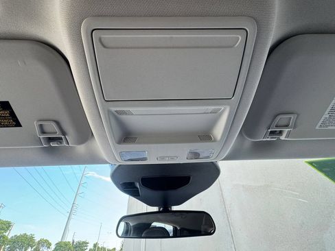Used 2025 Ford Escape Active w/ Tech Pack #1 AWD/4WD image 23