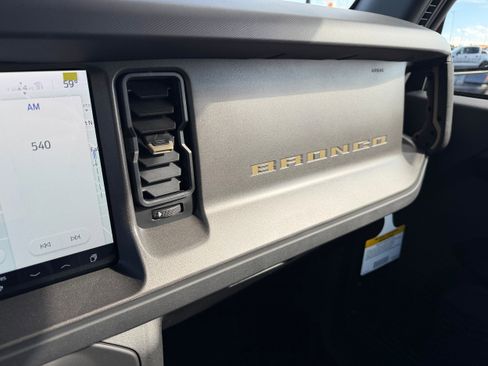 New 2026 Ford Bronco Badlands image 27
