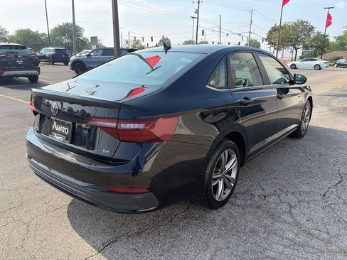 Used 2024 Volkswagen Jetta SE FWD image 5