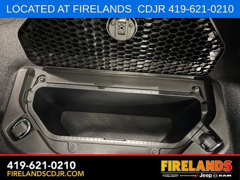 New 2026 RAM 1500 Laramie AWD/4WD image 23
