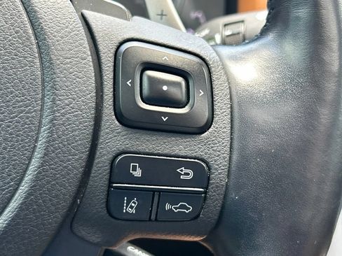 Used 2022 Lexus IS 300 w/ Premium Package RWD image 27