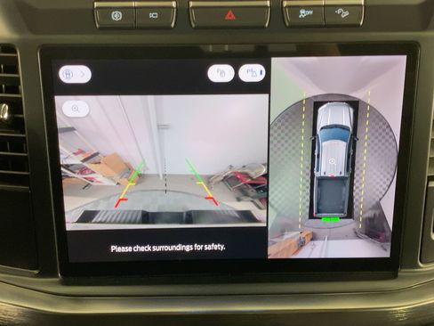 Used 2024 Ford F350 Lariat w/ FX4 Off-Road Package image 23