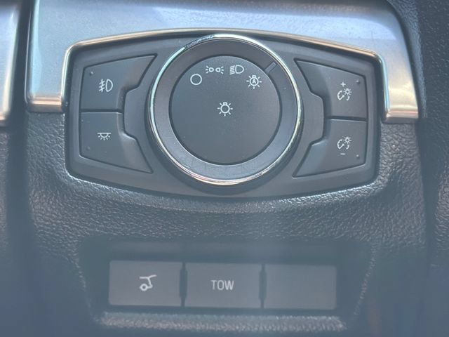 Used 2019 Ford Explorer Limited w/ Class III Trailer Tow Package FWD image 34