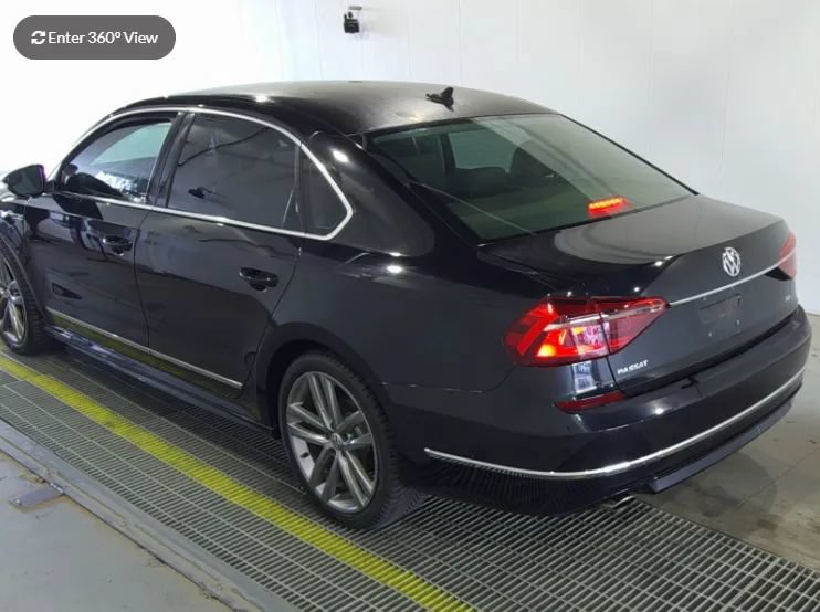 Used 2017 Volkswagen Passat 1.8T R-Line FWD image 3