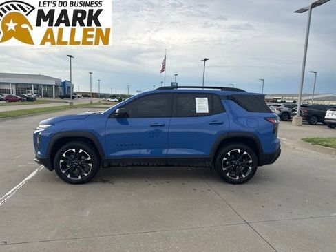 Used 2025 Chevrolet Equinox RS AWD/4WD image 3