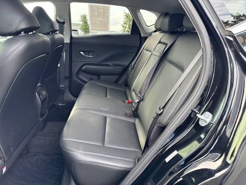 Used 2024 Hyundai Kona Limited FWD image 28
