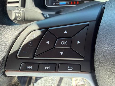 Used 2025 Nissan Leaf S FWD image 14