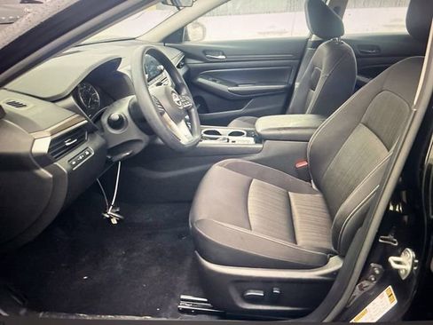 Certified 2024 Nissan Altima 2.5 SV image 8