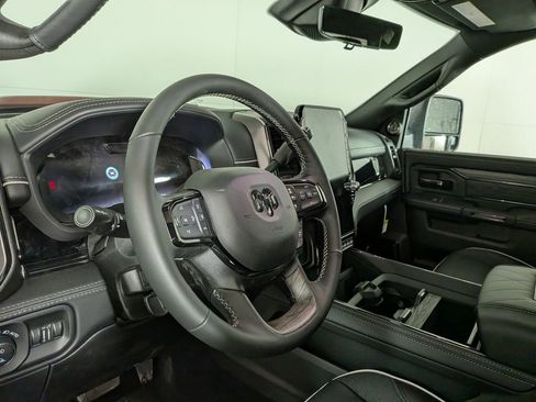 New 2026 RAM 3500 Limited AWD/4WD image 18