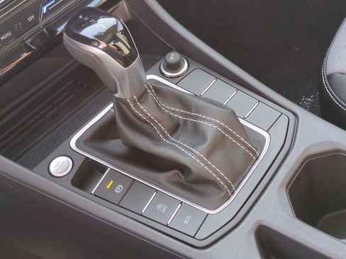 New 2025 Volkswagen Jetta SE image 15