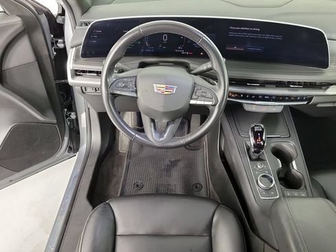 Used 2024 Cadillac XT4 Premium Luxury AWD/4WD image 17