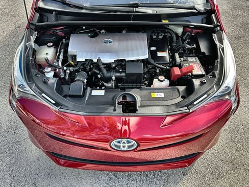 Used 2017 Toyota Prius Three Touring image 29