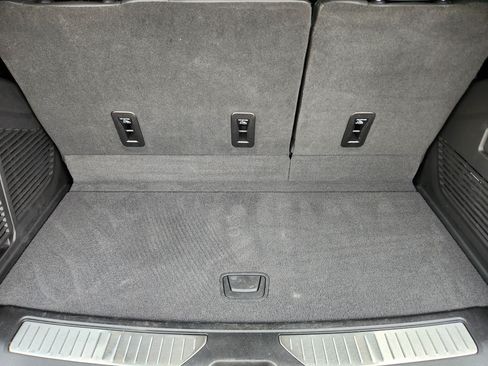 Used 2023 GMC Yukon AT4 AWD/4WD image 38